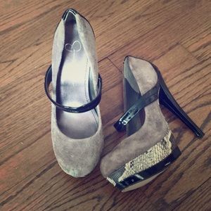 Jessica Simpson heels